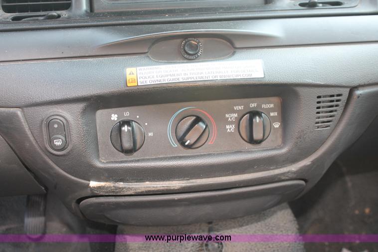 image for item I8248 2010 Ford Crown Victoria Police Interceptor