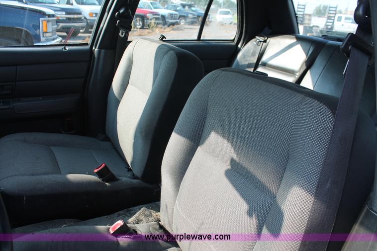 image for item I8248 2010 Ford Crown Victoria Police Interceptor