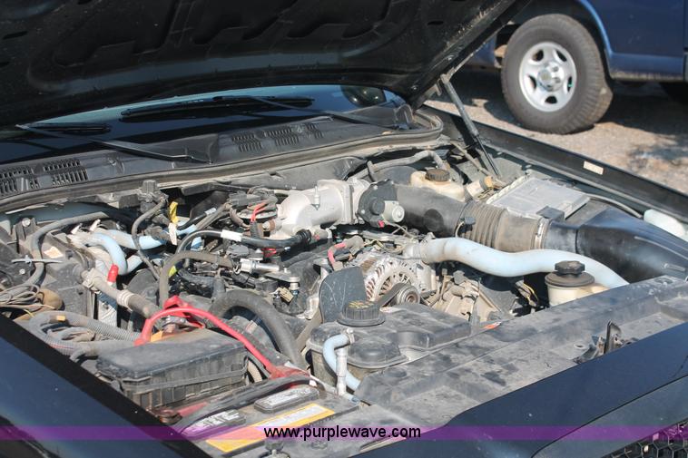 image for item I8248 2010 Ford Crown Victoria Police Interceptor