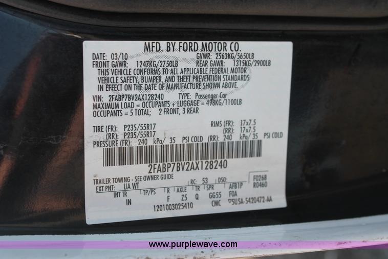 image for item I8248 2010 Ford Crown Victoria Police Interceptor