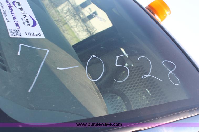 image for item I8250 2003 Chevrolet Express 2500 Cargo van