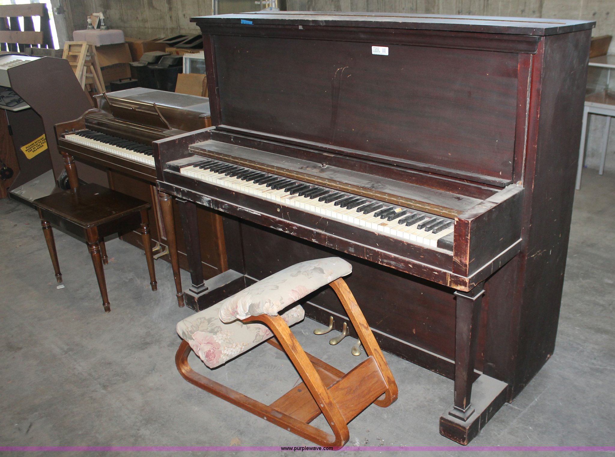 (2) pianos in Wichita, KS Item AN9598 sold Purple Wave
