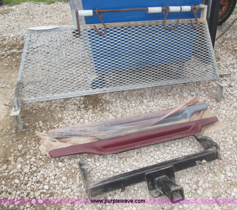 image for item AE9462 Automotive headache rack, running boards, and receiver hitch