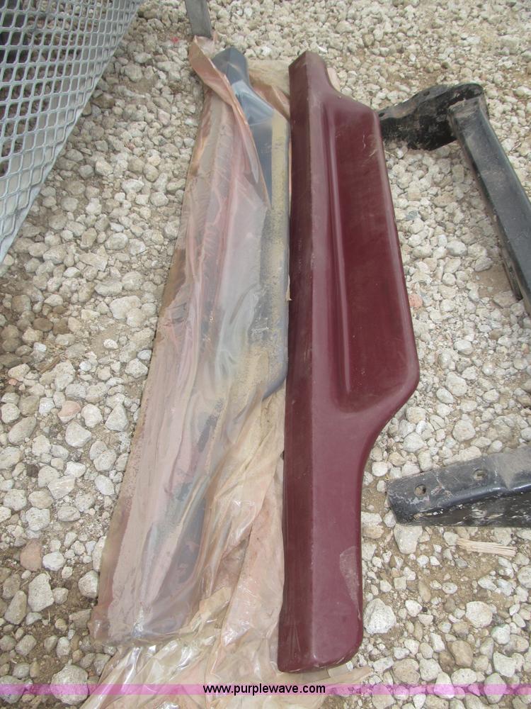 image for item AE9462 Automotive headache rack, running boards, and receiver hitch