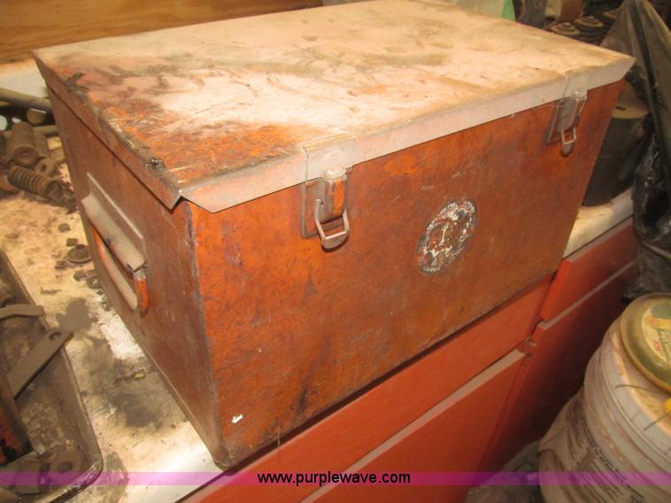 image for item AE9465 Sioux valve grinding machine