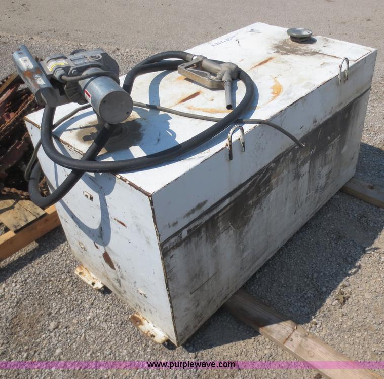 image for item AK9690 Delta 100 gallon fuel tank