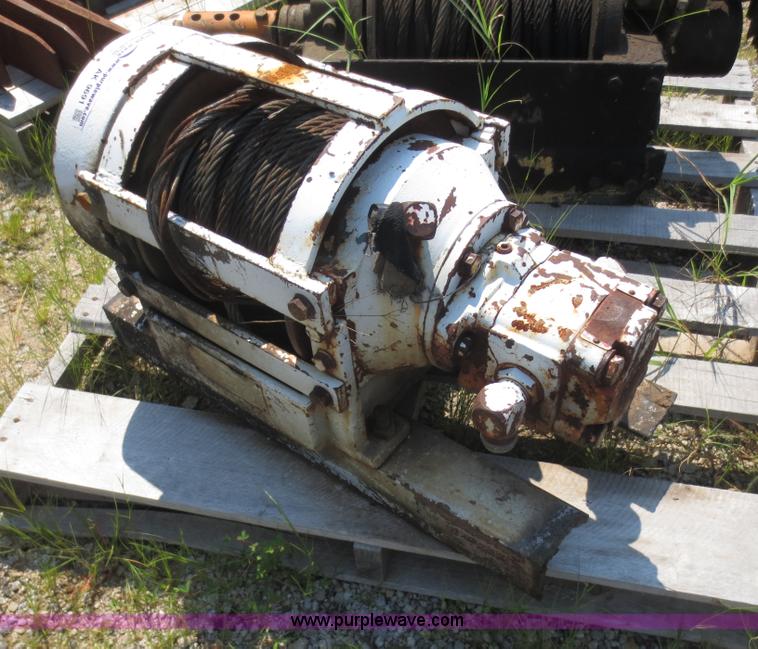 image for item AK9691 Gearworks Pull Master hydraulic winch