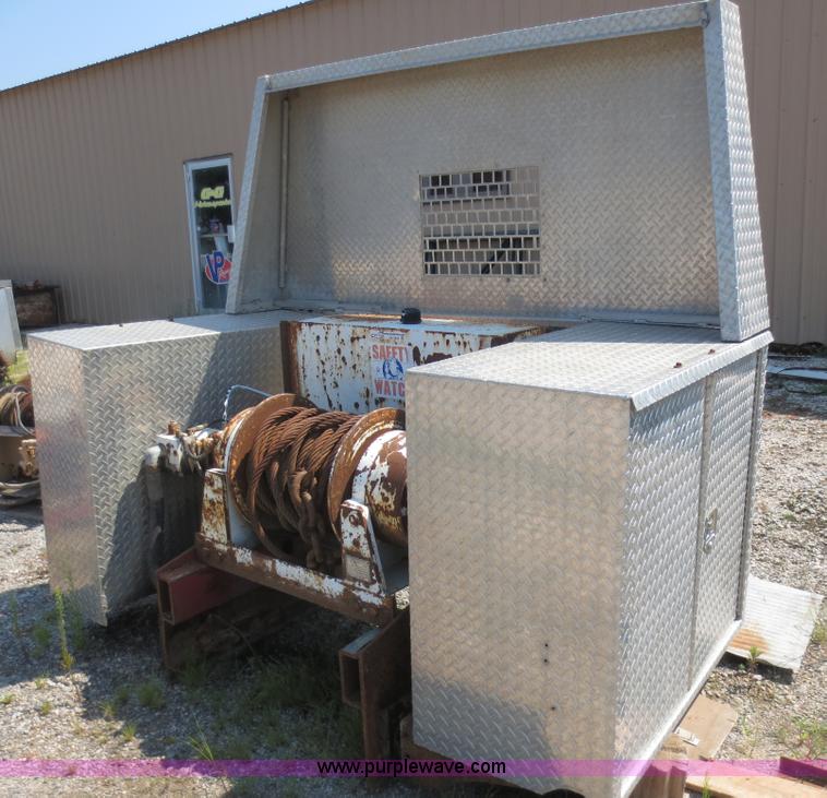 image for item AK9694 45,000 lbs hydraulic winch