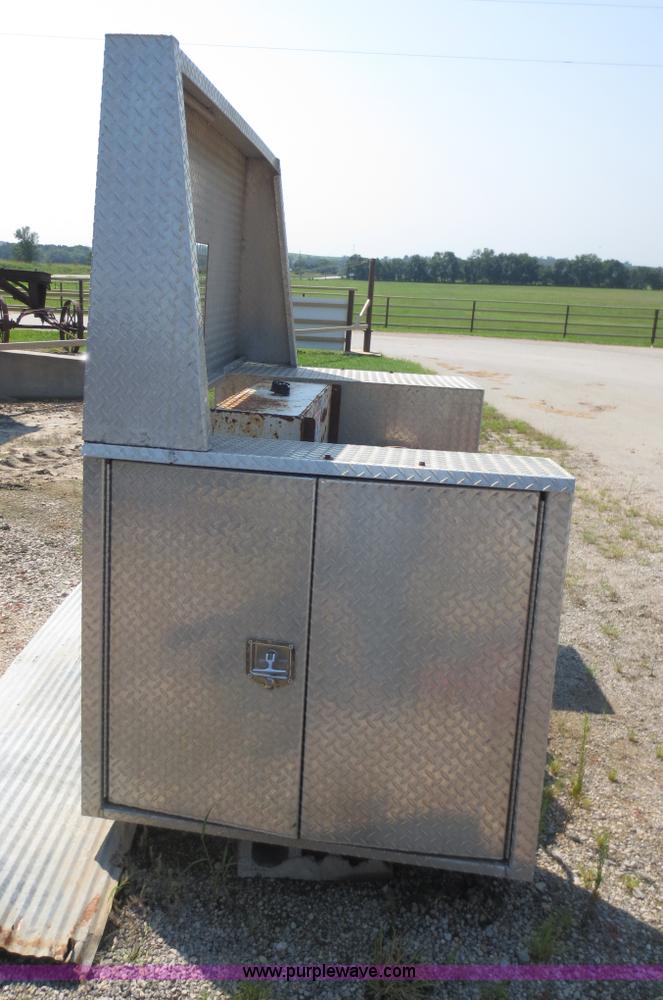 image for item AK9694 45,000 lbs hydraulic winch