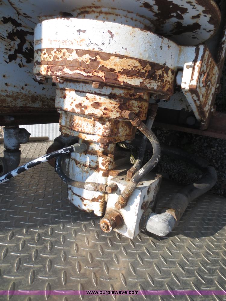 image for item AK9694 45,000 lbs hydraulic winch