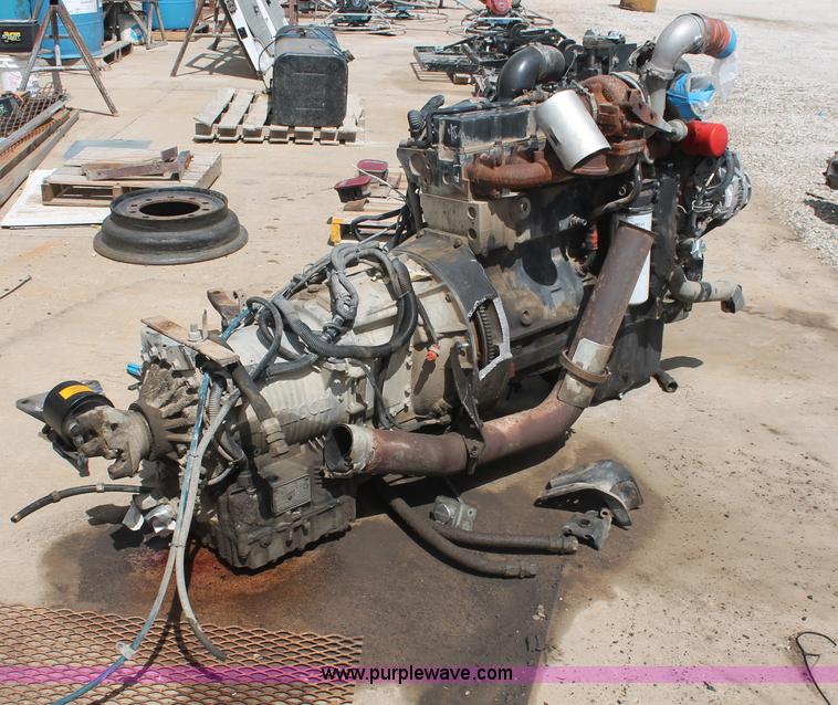 image for item AV9135 Cummins C8.3-250 diesel engine with transmission