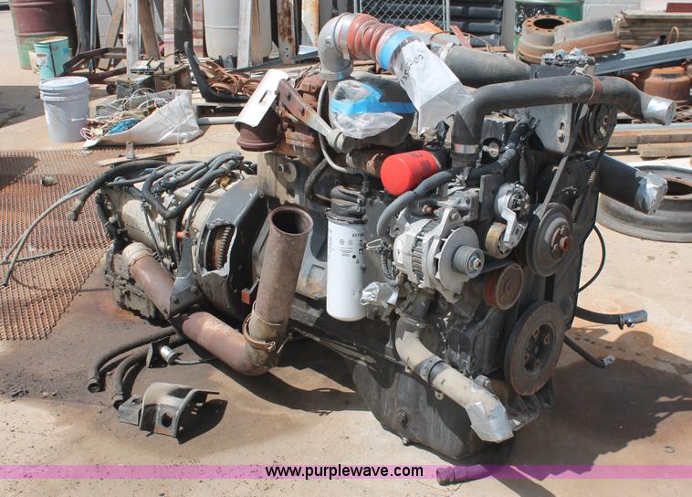 image for item AV9135 Cummins C8.3-250 diesel engine with transmission