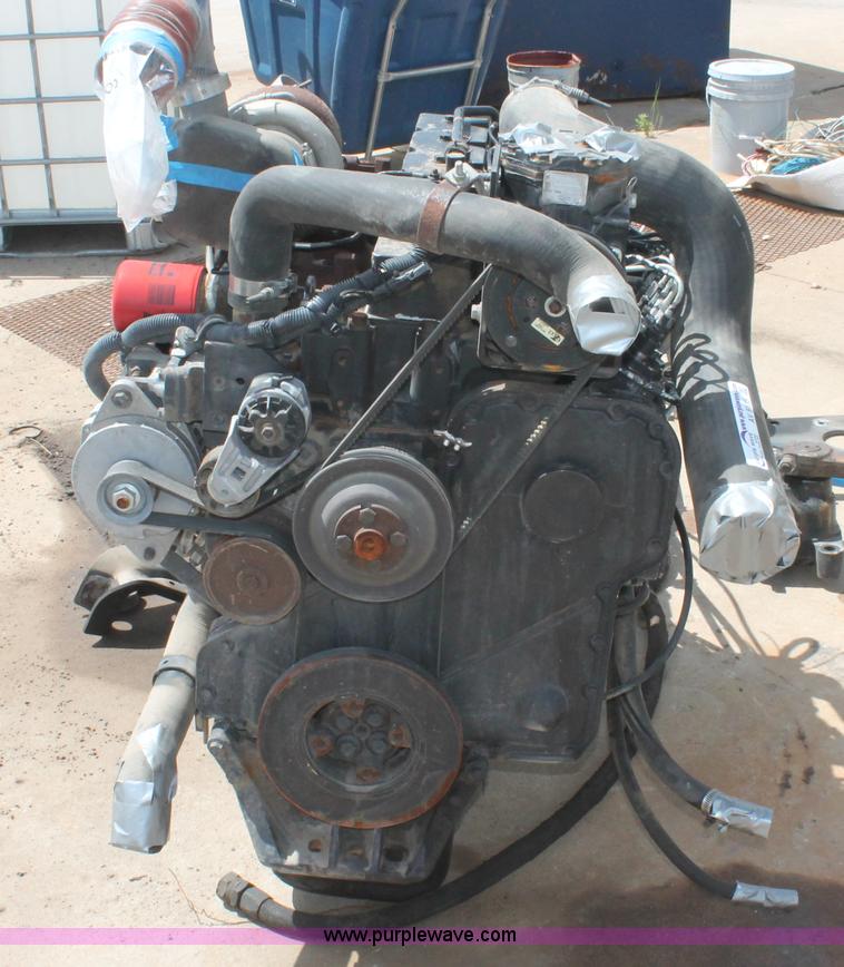 image for item AV9135 Cummins C8.3-250 diesel engine with transmission