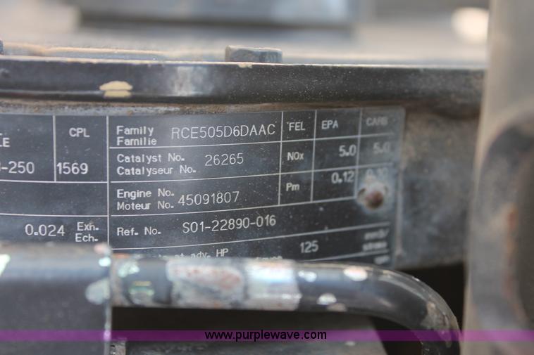 image for item AV9135 Cummins C8.3-250 diesel engine with transmission