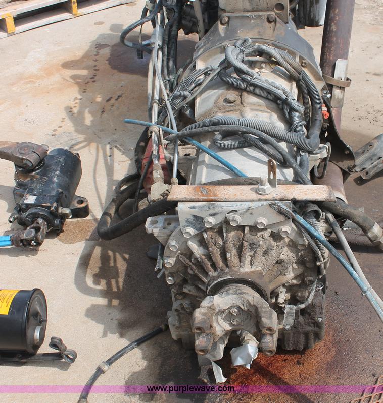 image for item AV9135 Cummins C8.3-250 diesel engine with transmission