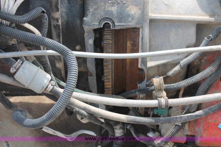 image for item AV9135 Cummins C8.3-250 diesel engine with transmission