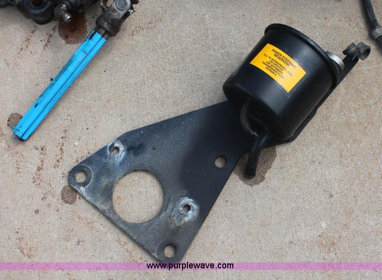 image for item AV9135 Cummins C8.3-250 diesel engine with transmission