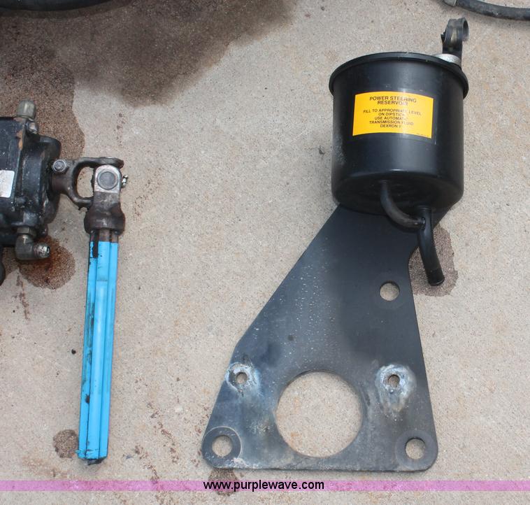 image for item AV9135 Cummins C8.3-250 diesel engine with transmission