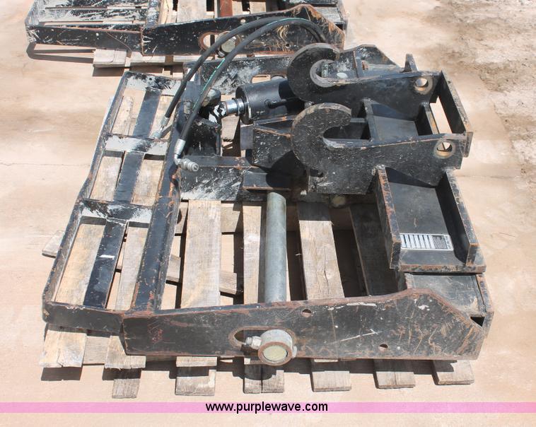 image for item AV9138 2004 Lull Sky Trak 48" hydraulic tilt carriage mast