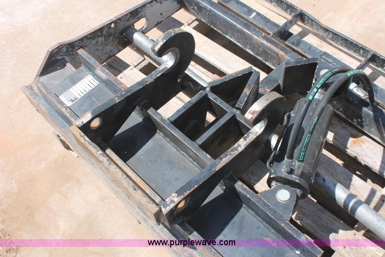 image for item AV9138 2004 Lull Sky Trak 48" hydraulic tilt carriage mast