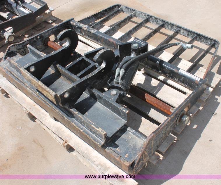 image for item AV9139 Lull 52" hydraulic tilt carriage mast