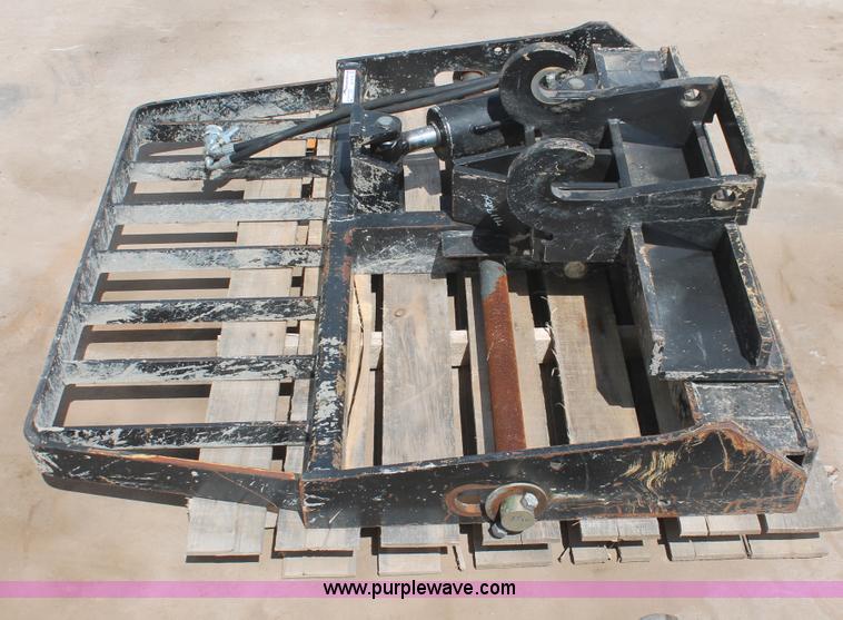 image for item AV9139 Lull 52" hydraulic tilt carriage mast