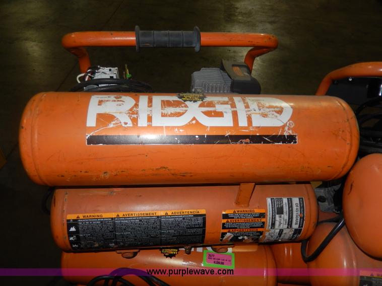 (6) Ridgid 4.5 gallon air compressors in Spring Hill, KS Item AW9611