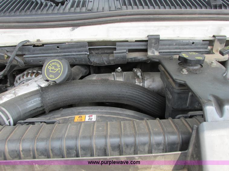image for item B4791 2006 Ford E450 transit vehicle