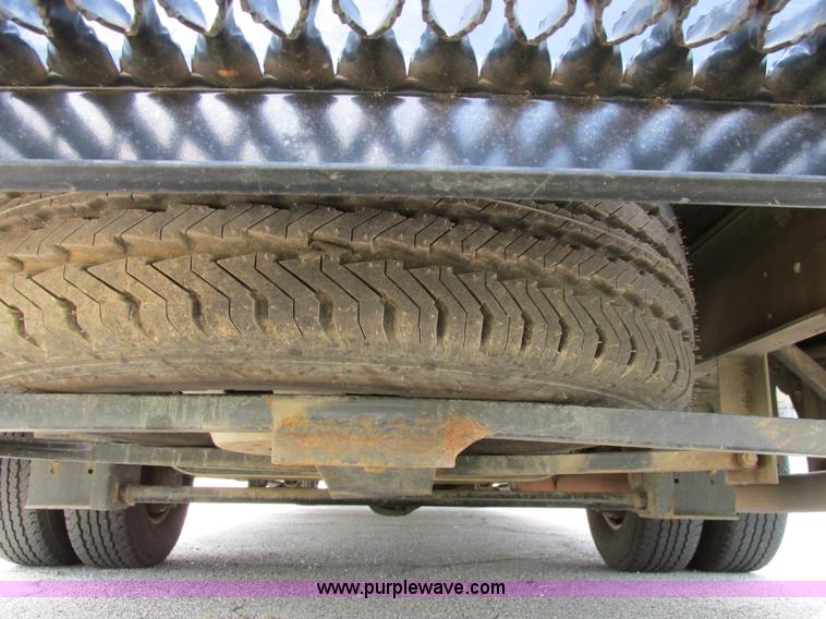 image for item B4791 2006 Ford E450 transit vehicle