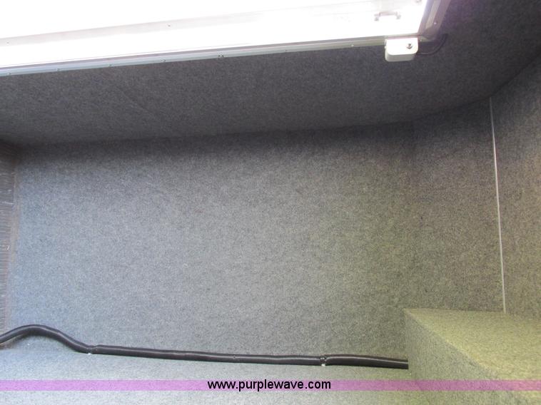 image for item B4791 2006 Ford E450 transit vehicle