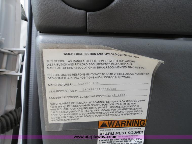 image for item B4792 2006 Ford E450 transit bus