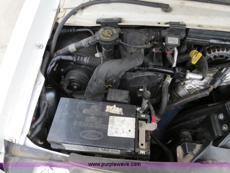 image for item B4792 2006 Ford E450 transit bus