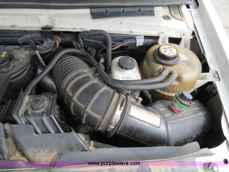 image for item B4792 2006 Ford E450 transit bus