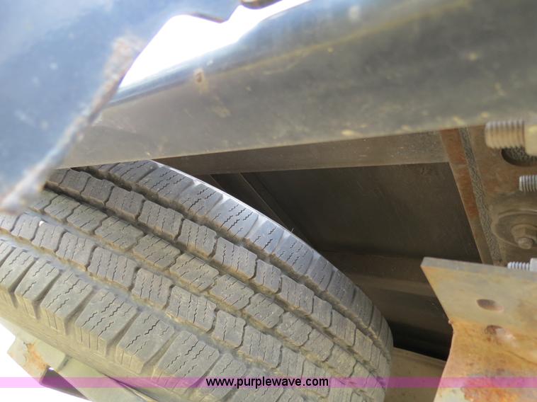 image for item B4792 2006 Ford E450 transit bus