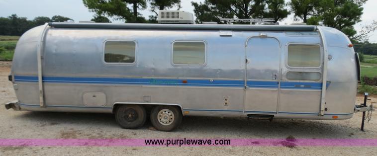 image for item B4793 1978 Airstream Sovereign travel trailer