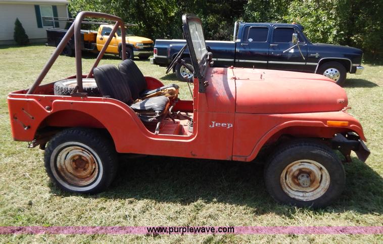 image for item B5801 1973 Jeep