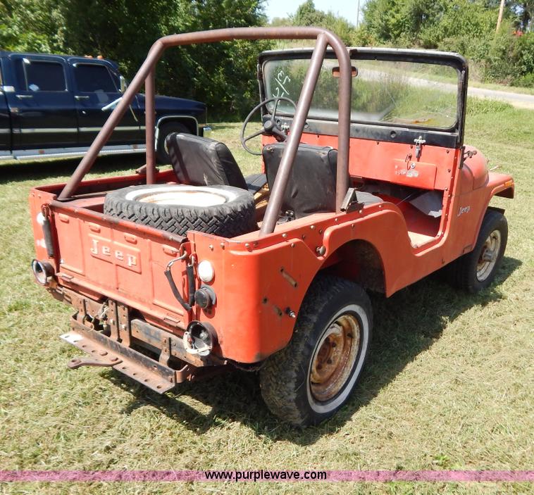 image for item B5801 1973 Jeep