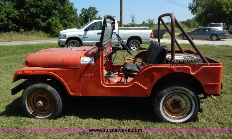 image for item B5801 1973 Jeep