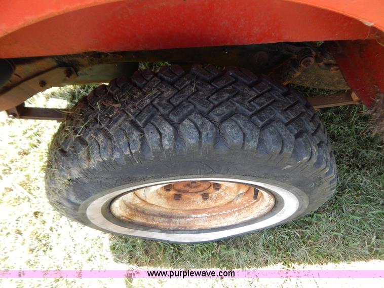 image for item B5801 1973 Jeep