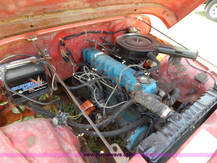 image for item B5801 1973 Jeep