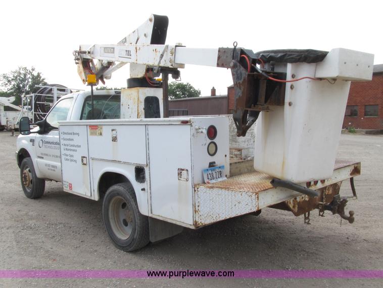 image for item D7464 2002 Ford F450 XL Super Duty bucket truck
