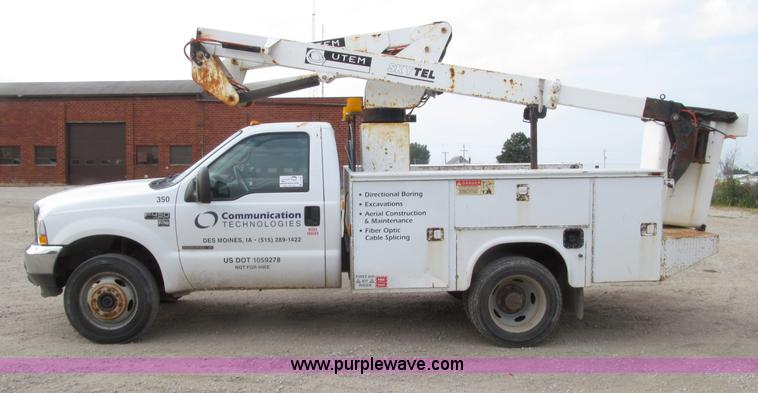 image for item D7464 2002 Ford F450 XL Super Duty bucket truck