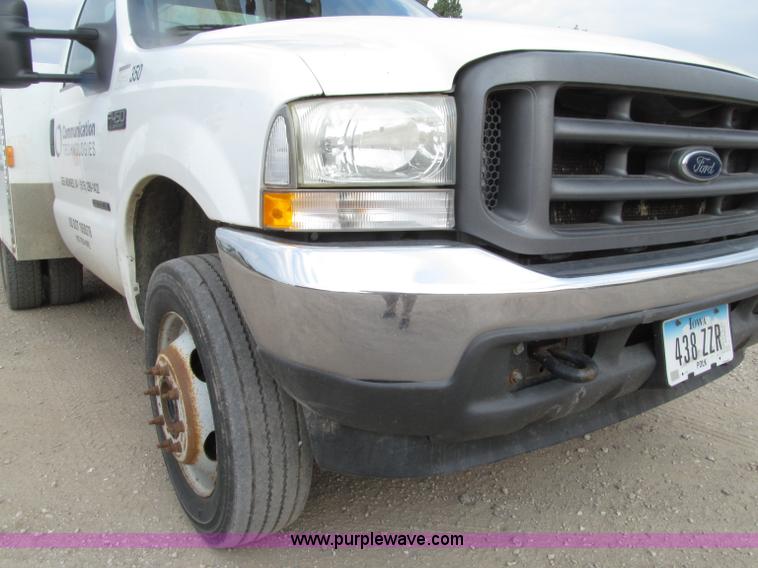 image for item D7464 2002 Ford F450 XL Super Duty bucket truck