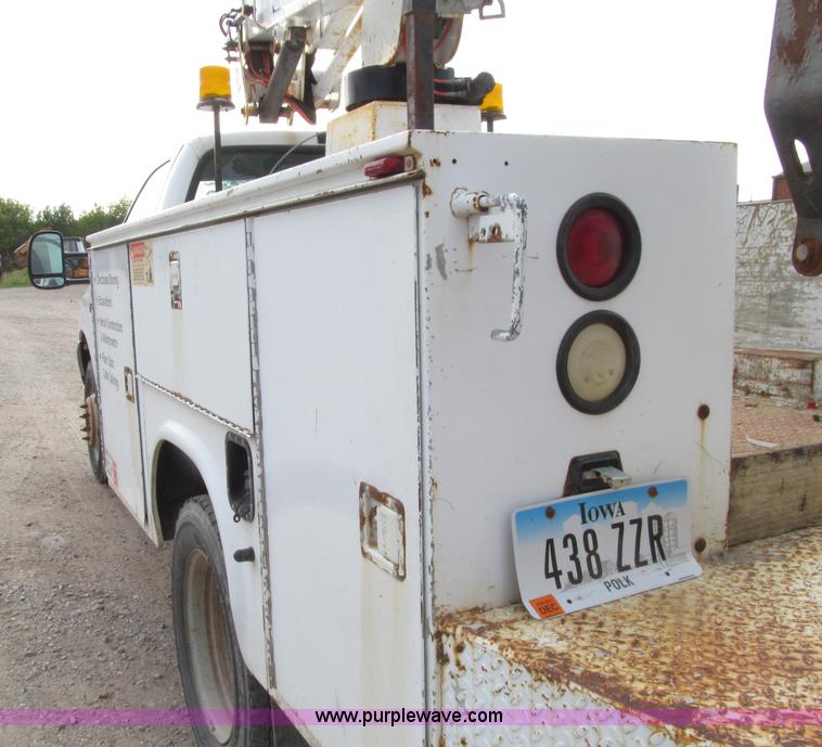 image for item D7464 2002 Ford F450 XL Super Duty bucket truck