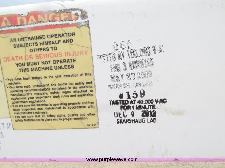 image for item D7464 2002 Ford F450 XL Super Duty bucket truck