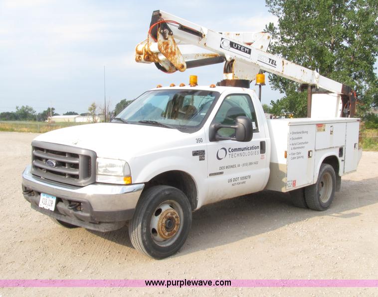 image for item D7464 2002 Ford F450 XL Super Duty bucket truck