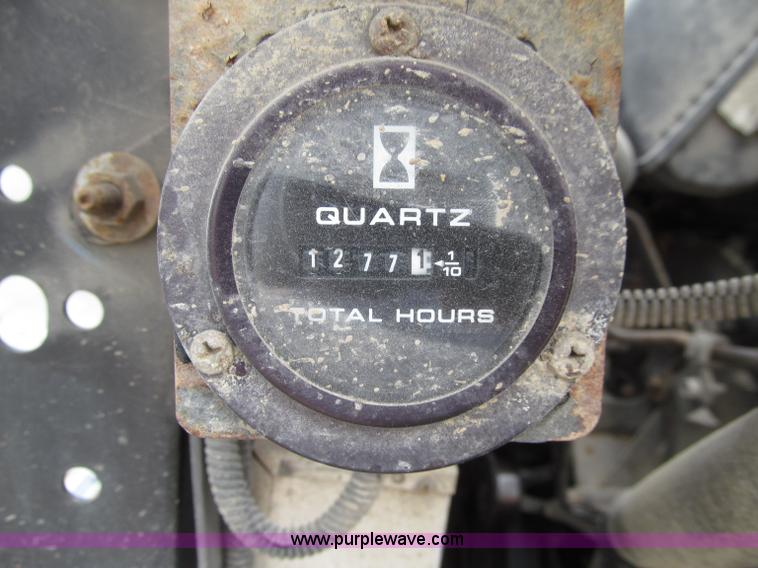 image for item D7465 2006 Chevrolet C6500 bucket truck