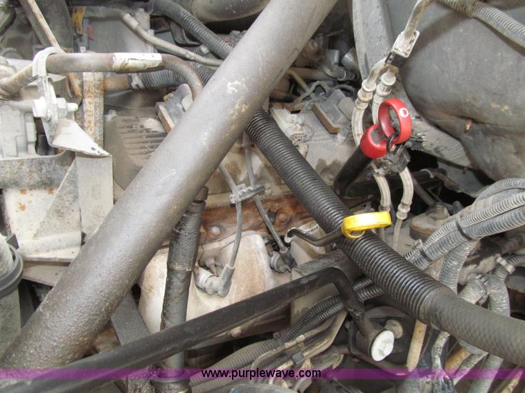 image for item D7465 2006 Chevrolet C6500 bucket truck