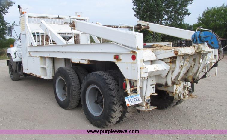 image for item D7466 1990 GMC TopKick reel carrier truck