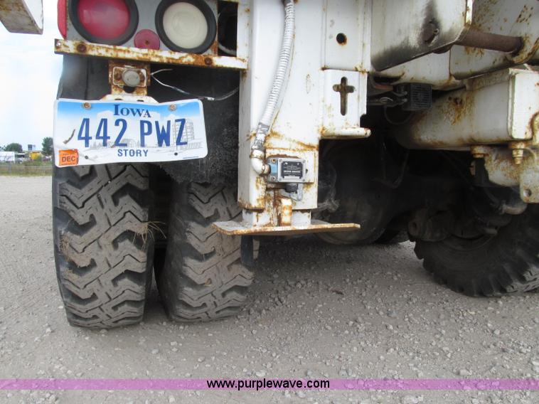 image for item D7466 1990 GMC TopKick reel carrier truck